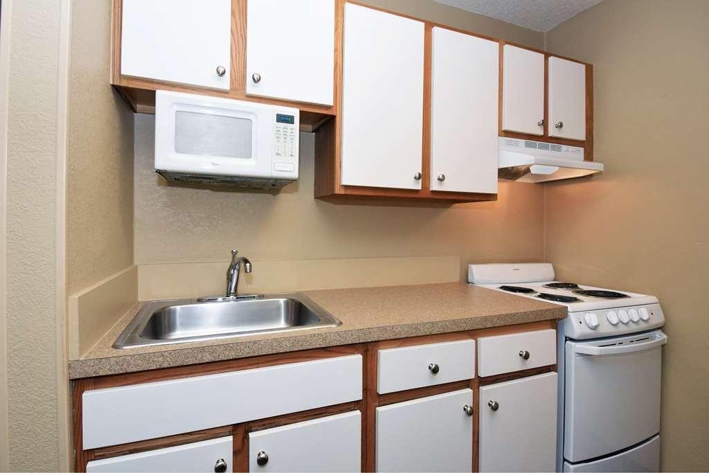 Suburban Studios Columbus East Quarto foto