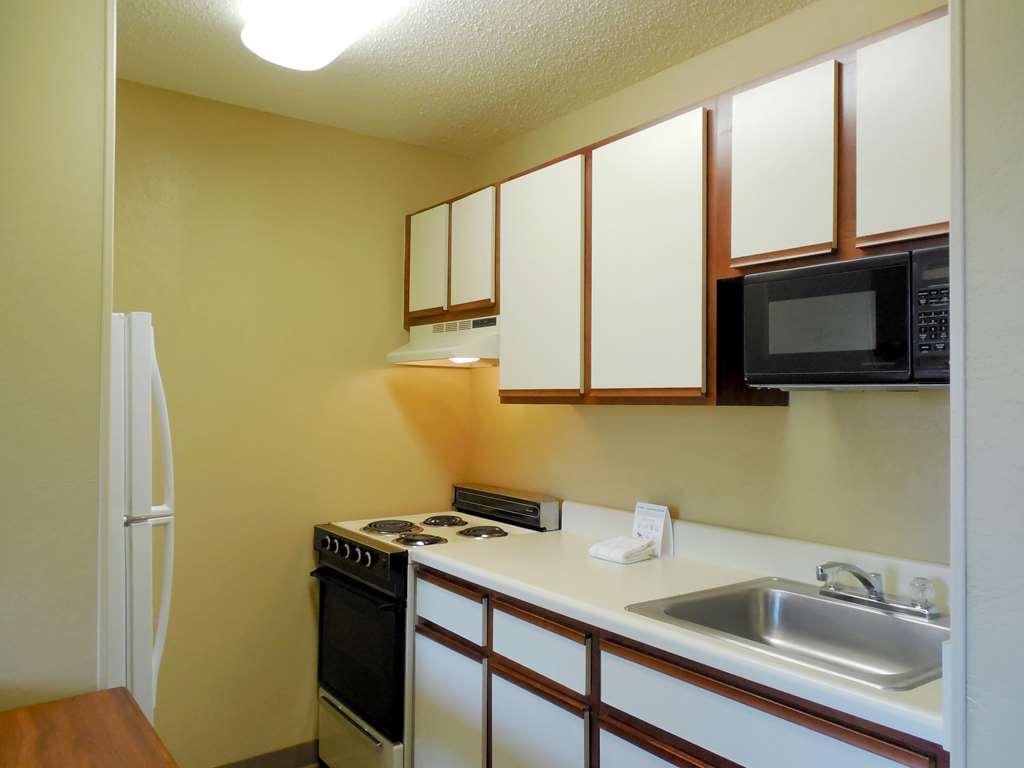 Suburban Studios Columbus East Quarto foto